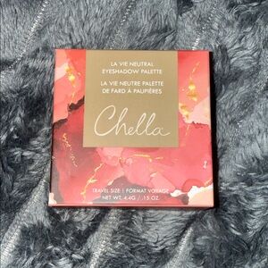 Chella La Vie Neutral Eyeshadow Palette - Silver and Golds